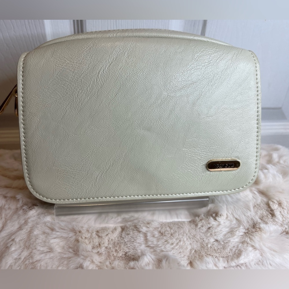VANGUE SMALL CROSSBODY PURSE